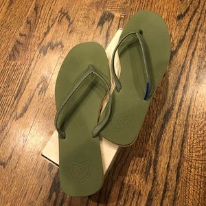 Brand New Rothy’s Flip Flops